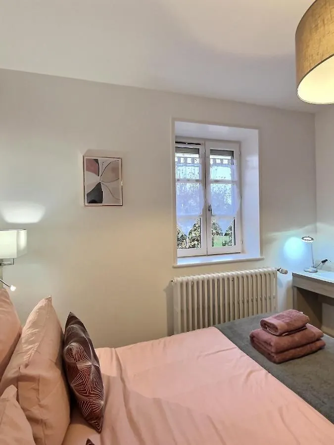 Les Platanes Hotel Gorrevod Guest house
