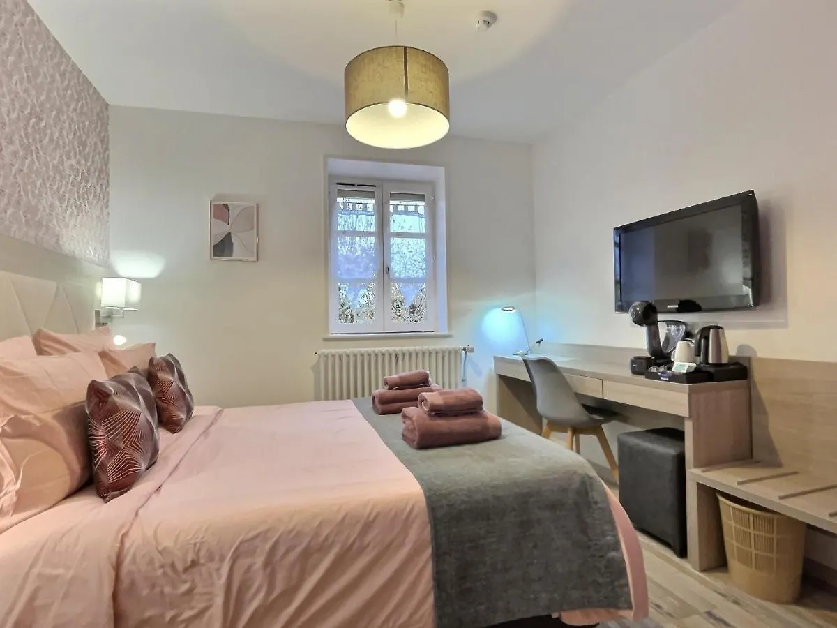 Les Platanes Hotel Gorrevod Guest house