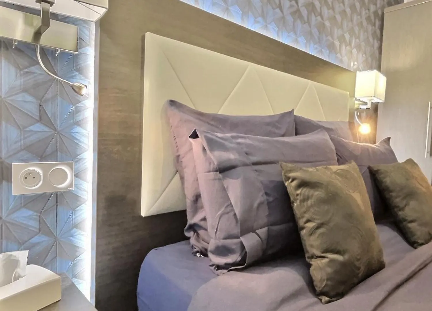 Les Platanes Hotel Gorrevod Guest house